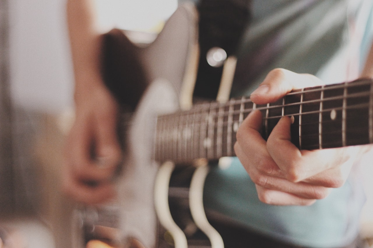 PKFX Guitarist